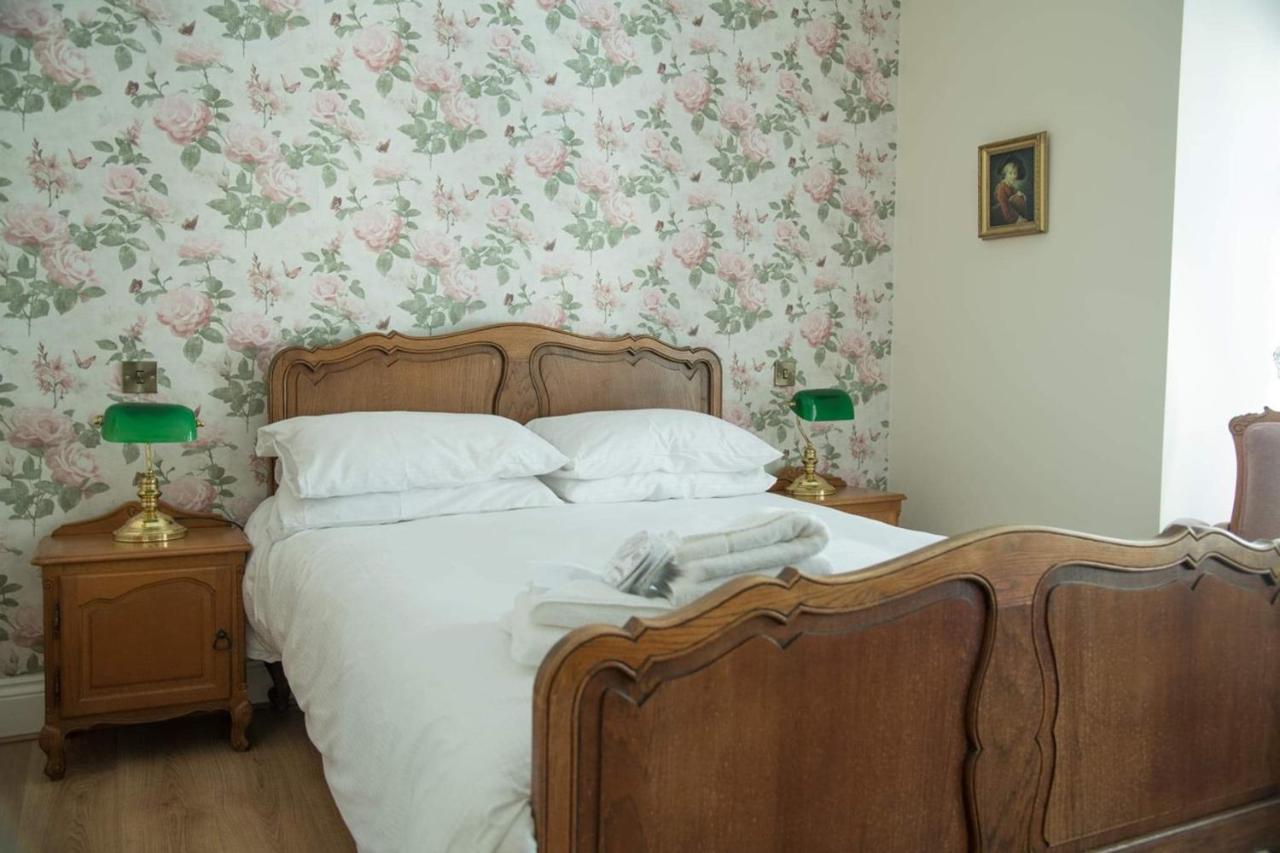 Bed and Breakfast The Royal Бармут Экстерьер фото