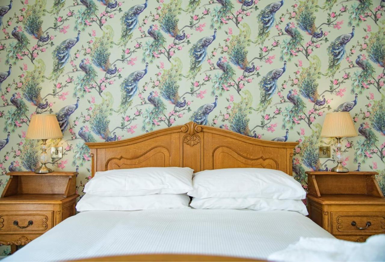 Bed and Breakfast The Royal Бармут Экстерьер фото